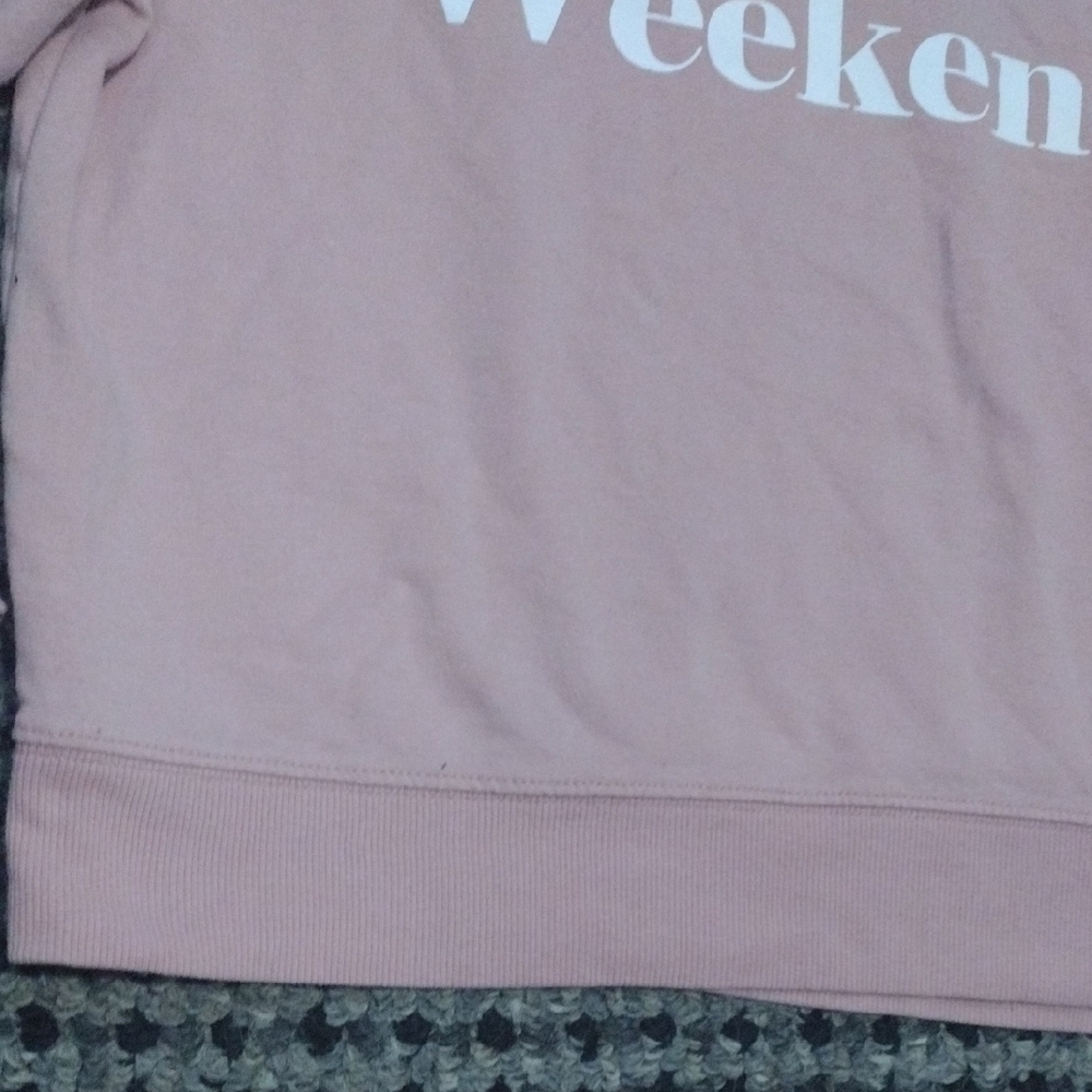 Arizona Jean Company Vintage Pink and Maroon Crew Neck Sweater - Picture 5 of 9